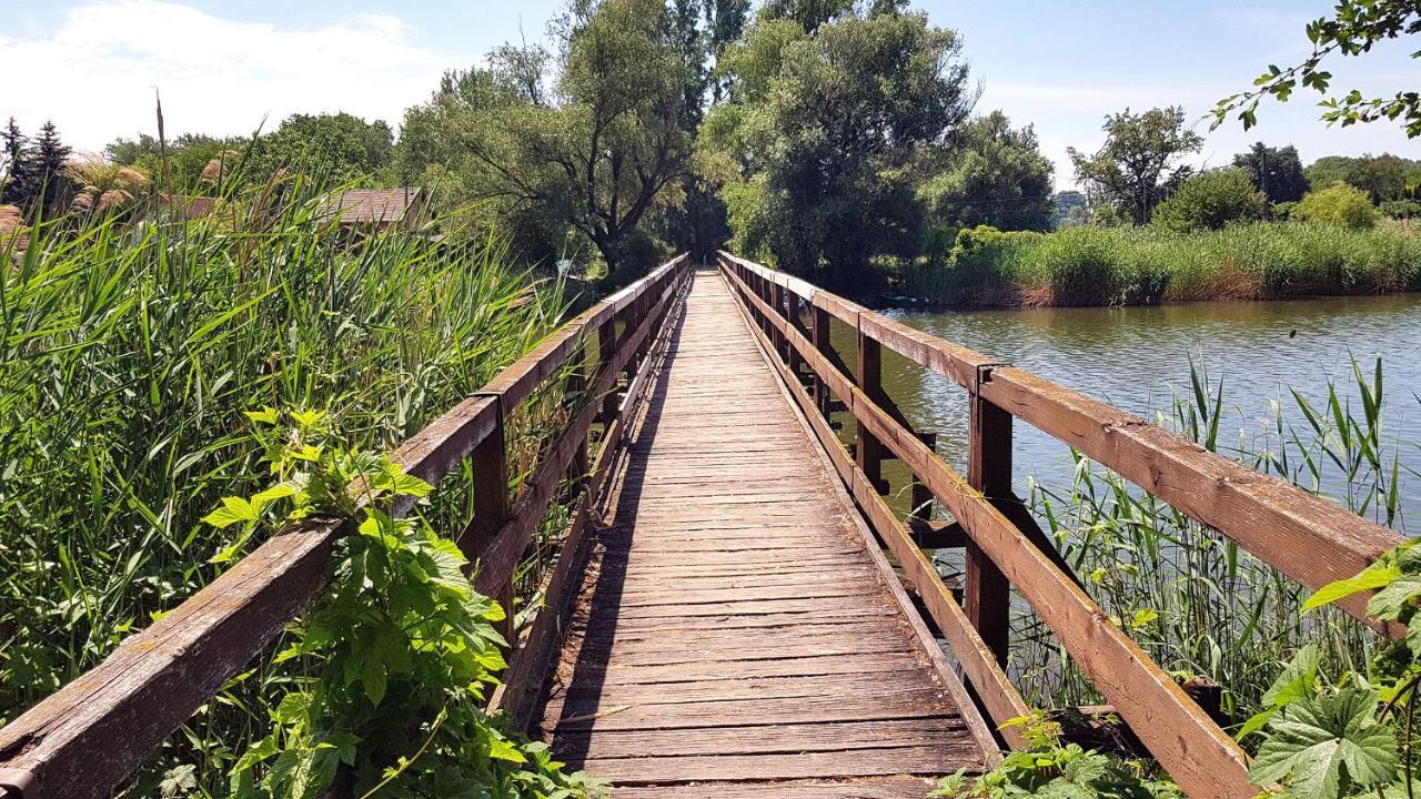 Tassi Halászcsárda-Harcsa ház Esterno foto