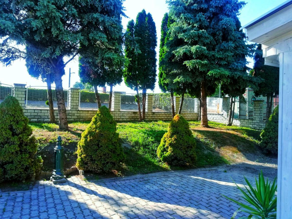 Tassi Halászcsárda-Harcsa ház Esterno foto